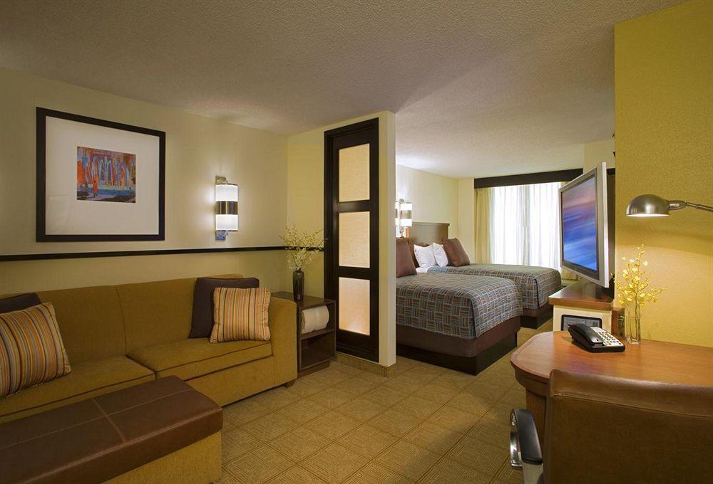 Hyatt Place Birmingham/Хувър Стая снимка