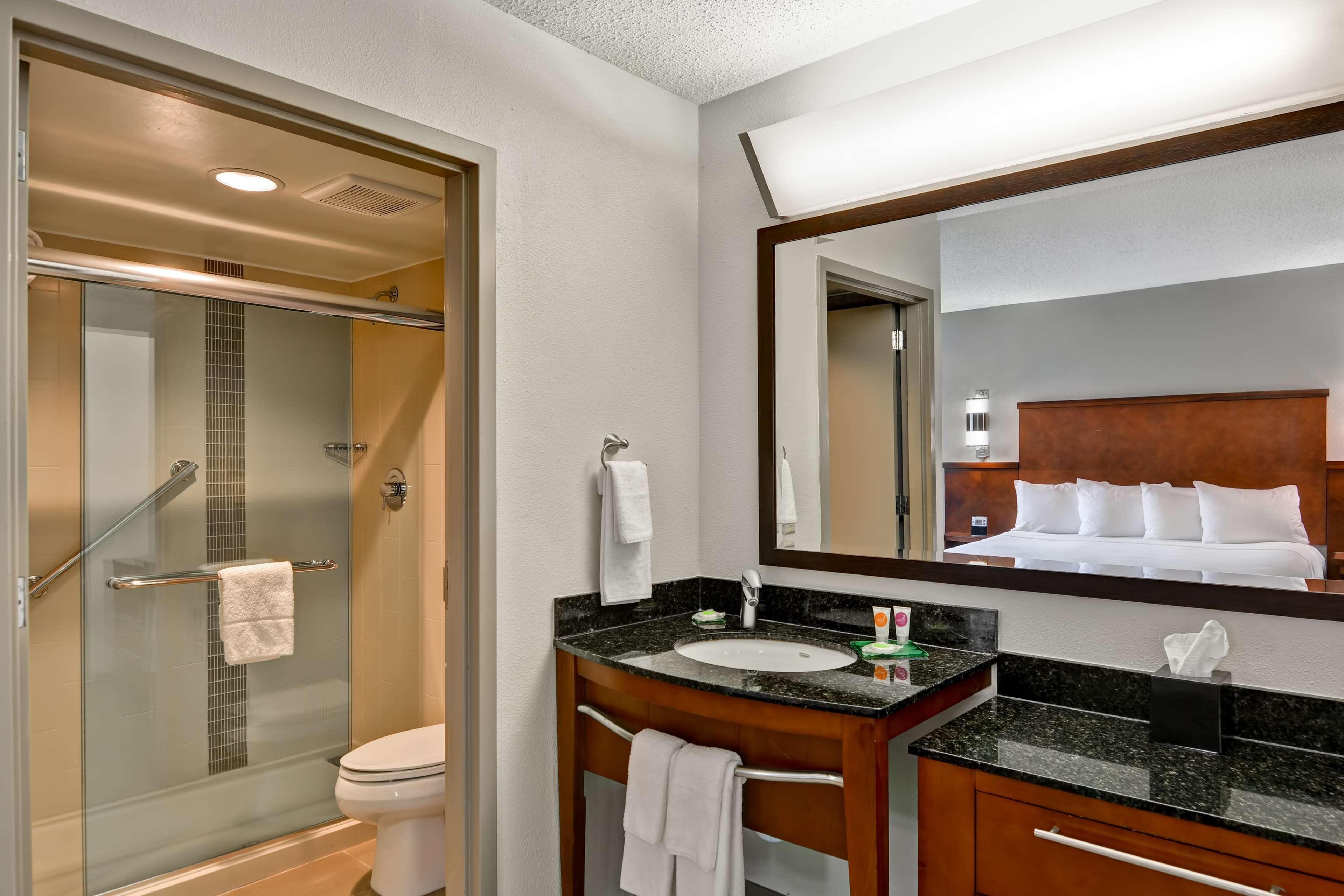 Hyatt Place Birmingham/Хувър Екстериор снимка