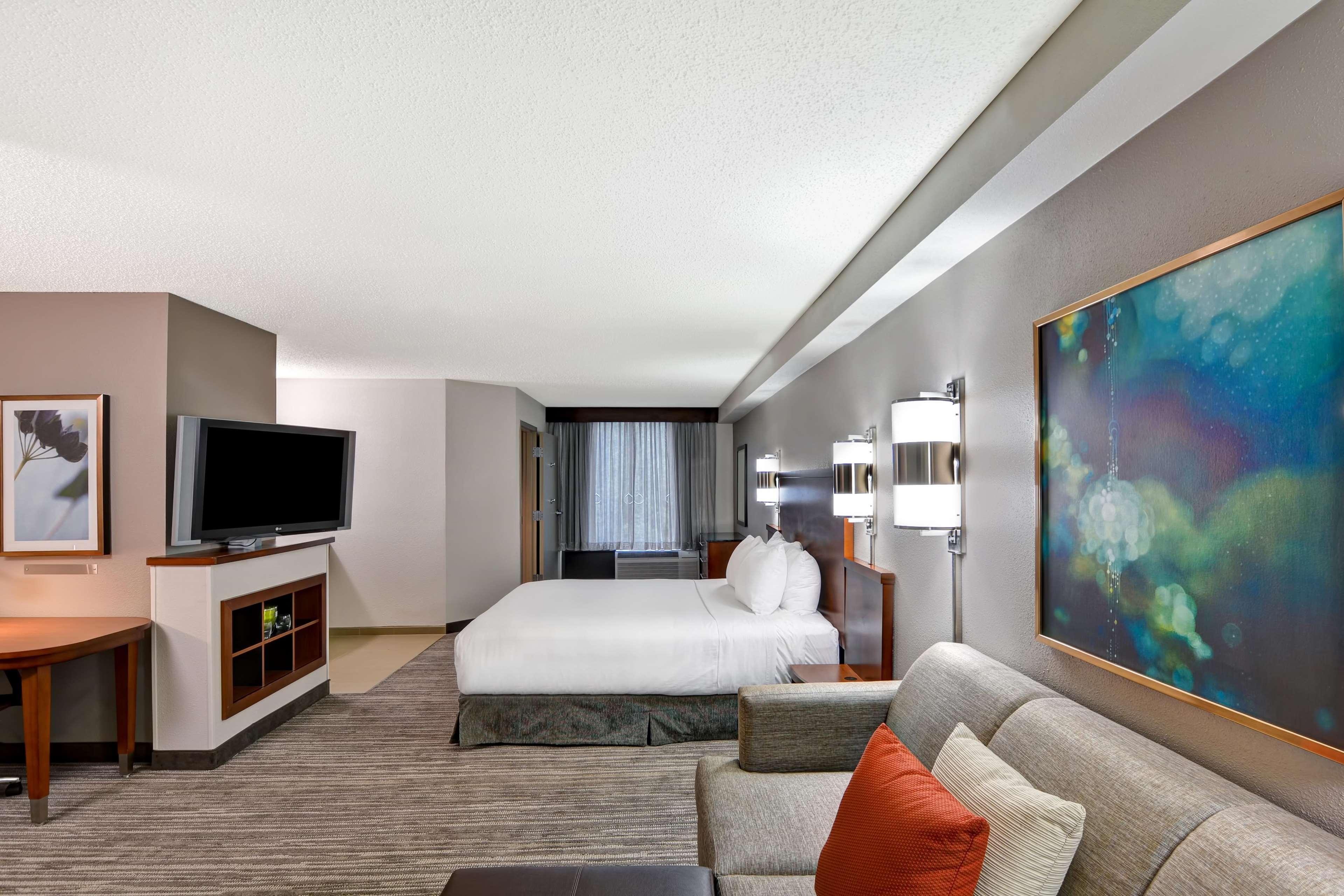 Hyatt Place Birmingham/Хувър Екстериор снимка
